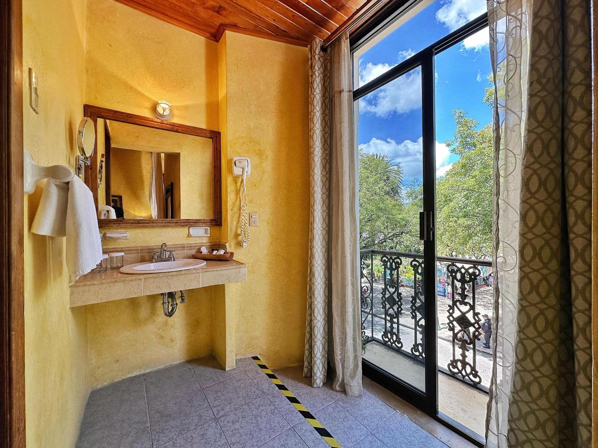 Hotel Ciudad Real Centro Historico San Cristóbal de Las Casas エクステリア 写真